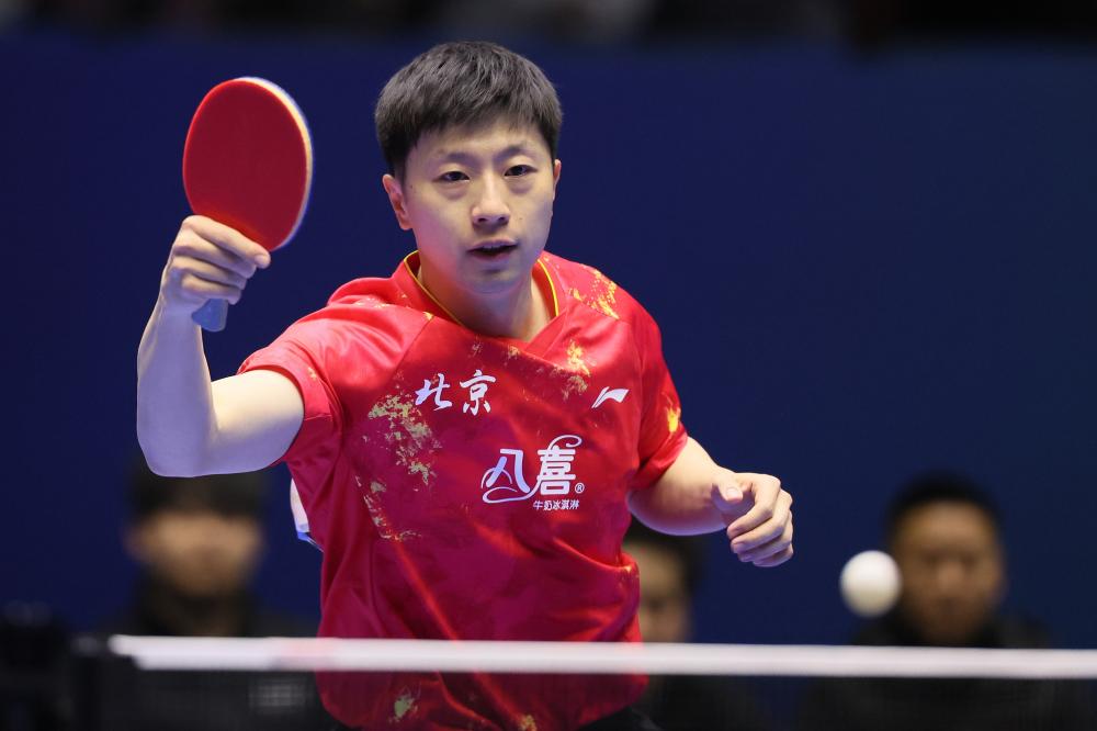 赛季风云：西部湖人突围，东部格局初定！.